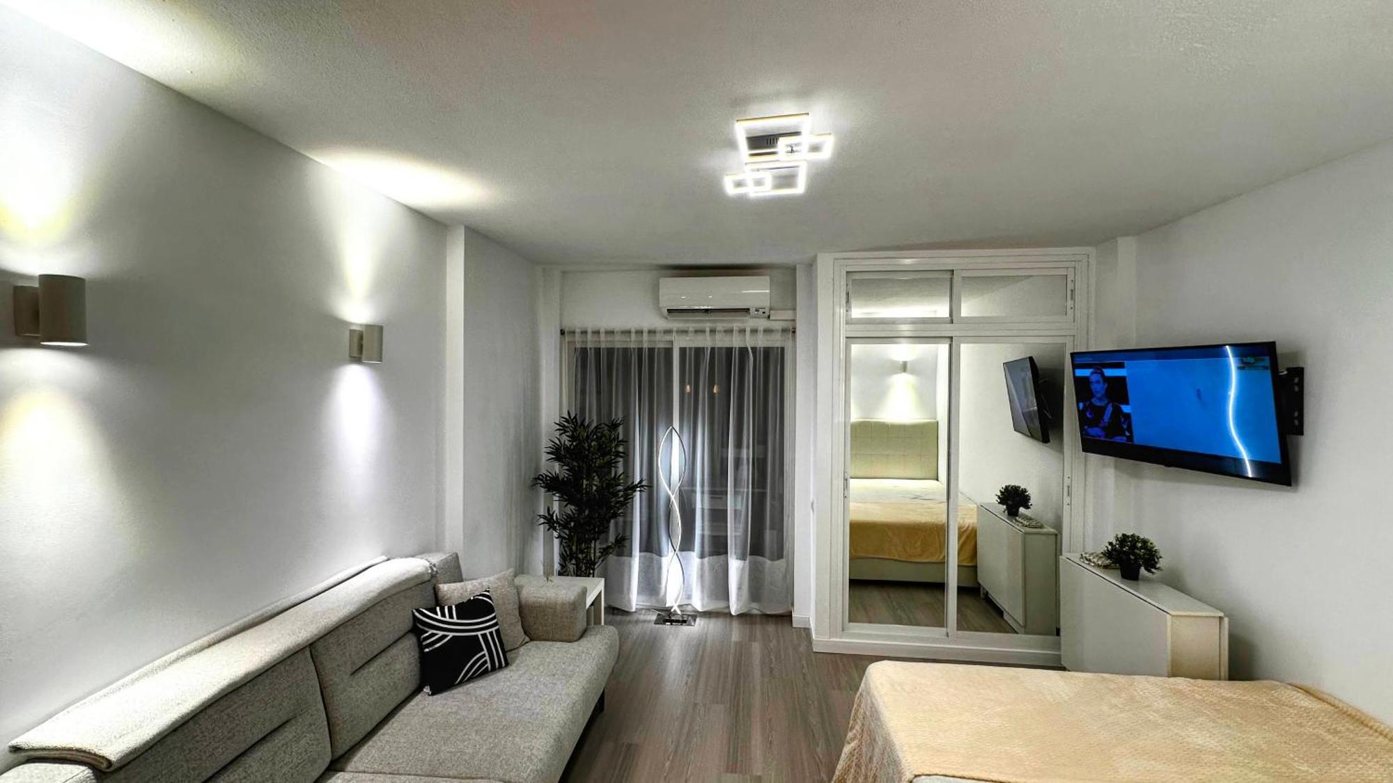 Estudio Francisco Agata Benalmadena Ngoại thất bức ảnh