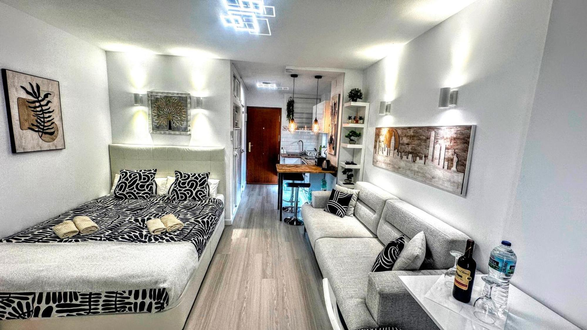 Estudio Francisco Agata Benalmadena Ngoại thất bức ảnh